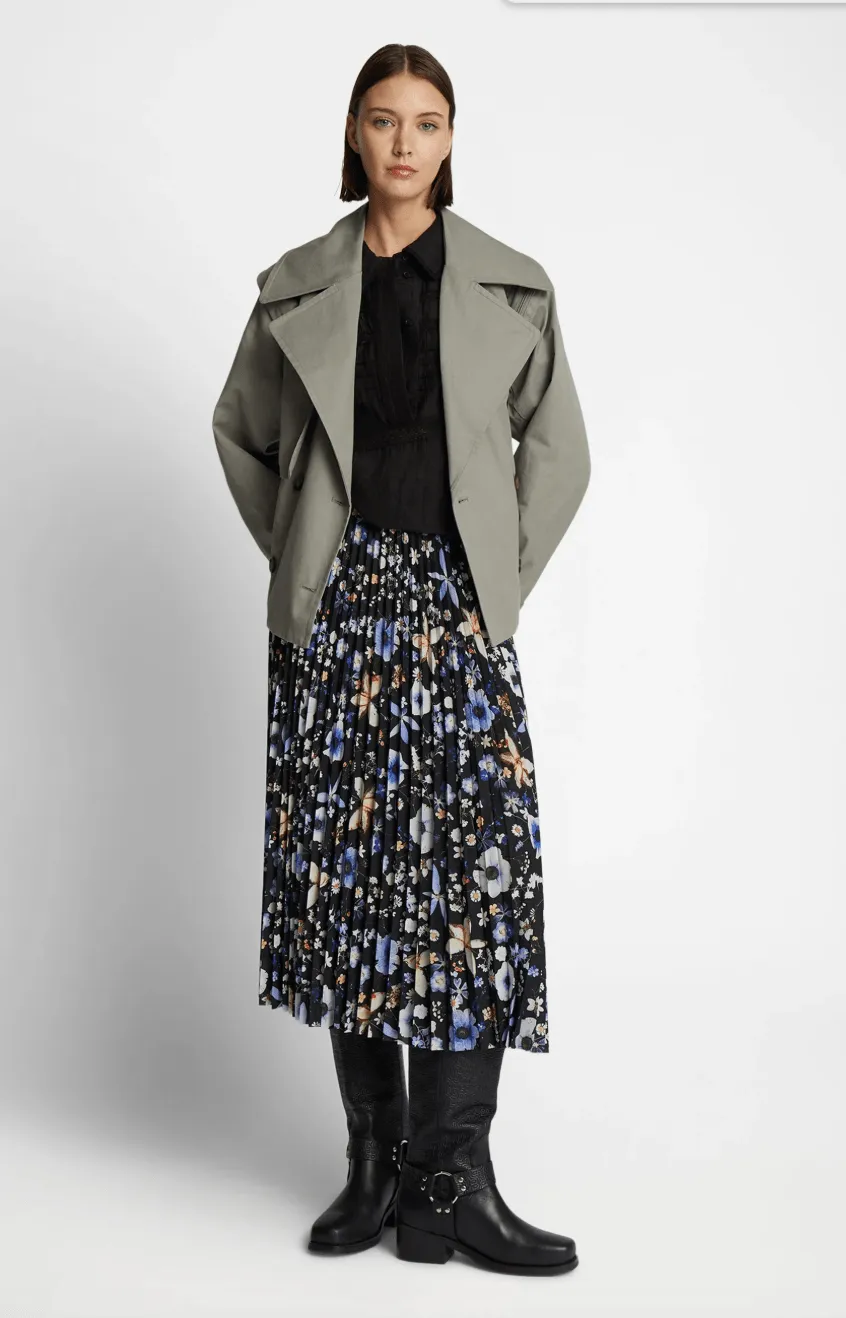 Charming Skirt - Black Floral