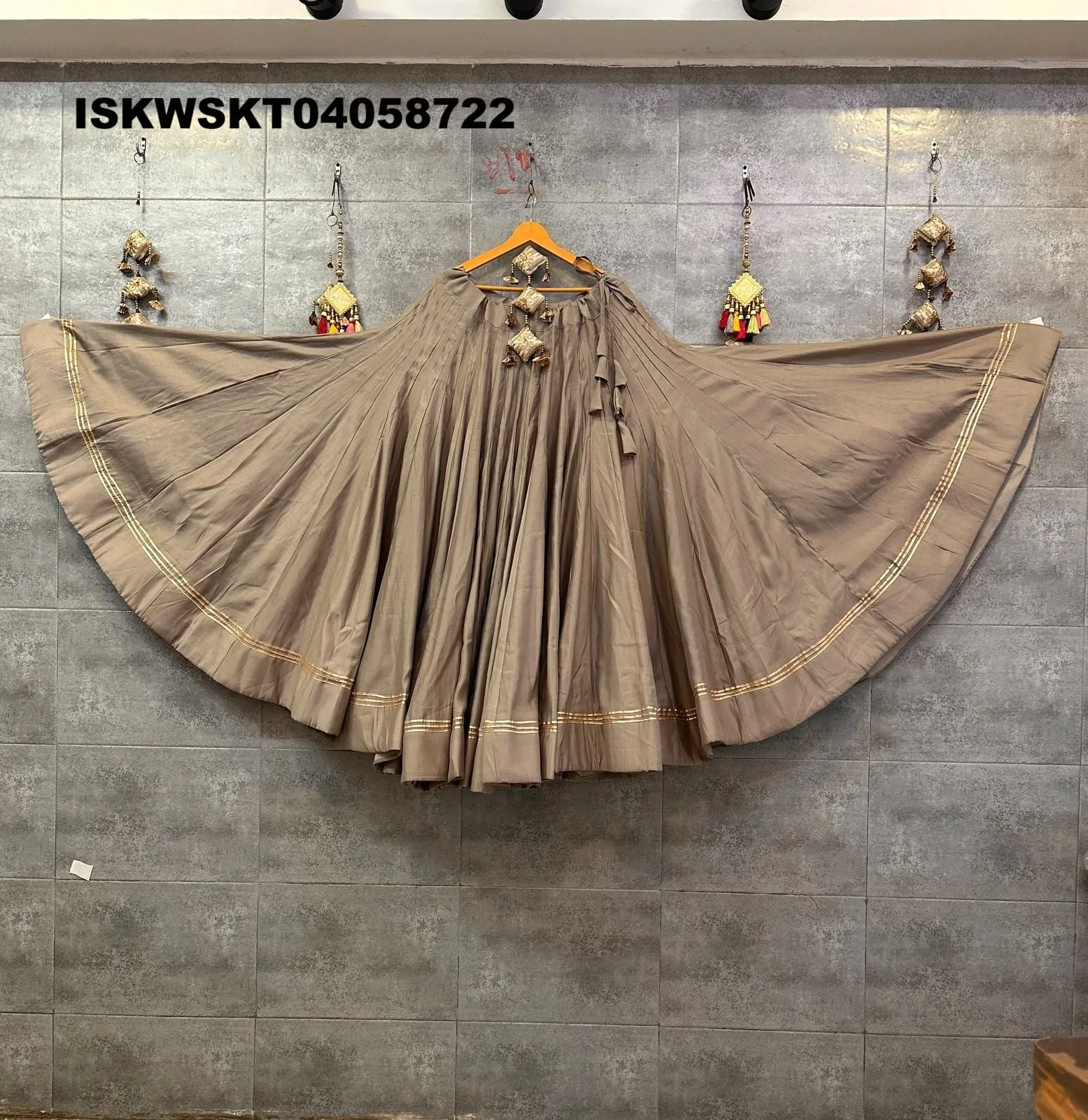 Sequined Silk Skirt-ISKWSKT04058722